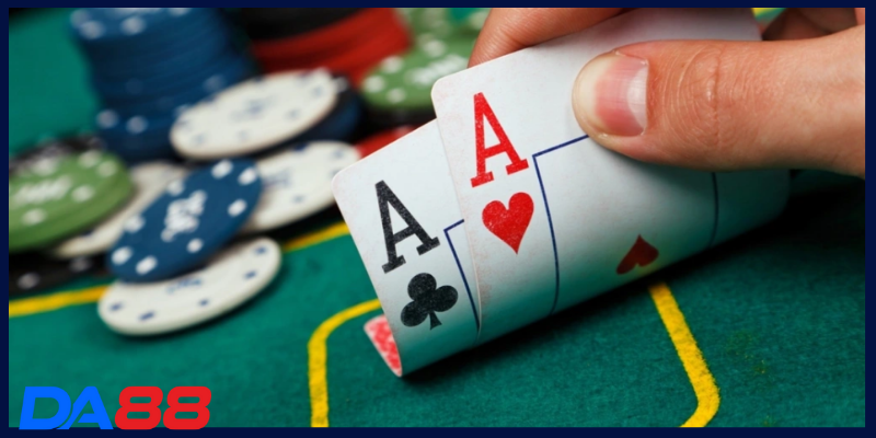 Đừng quá phụ thuộc vào bài đợi trong poker